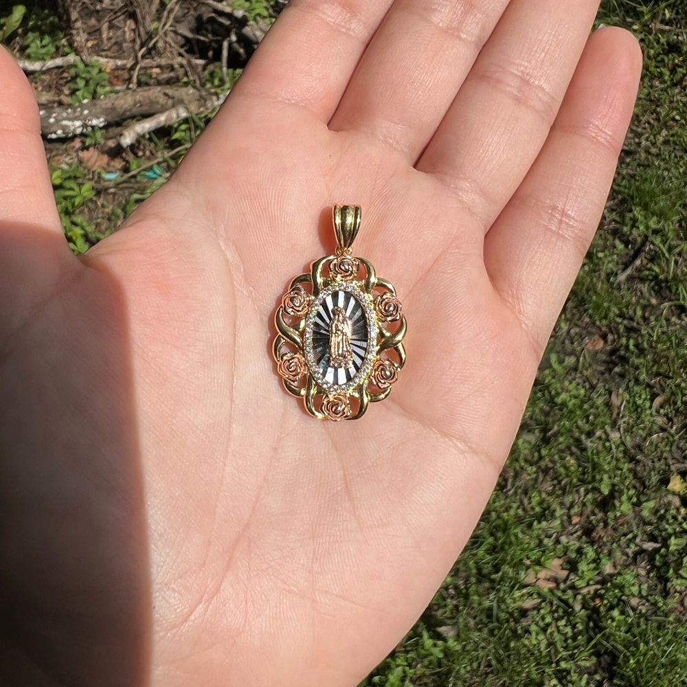 Virgin Mary pendant